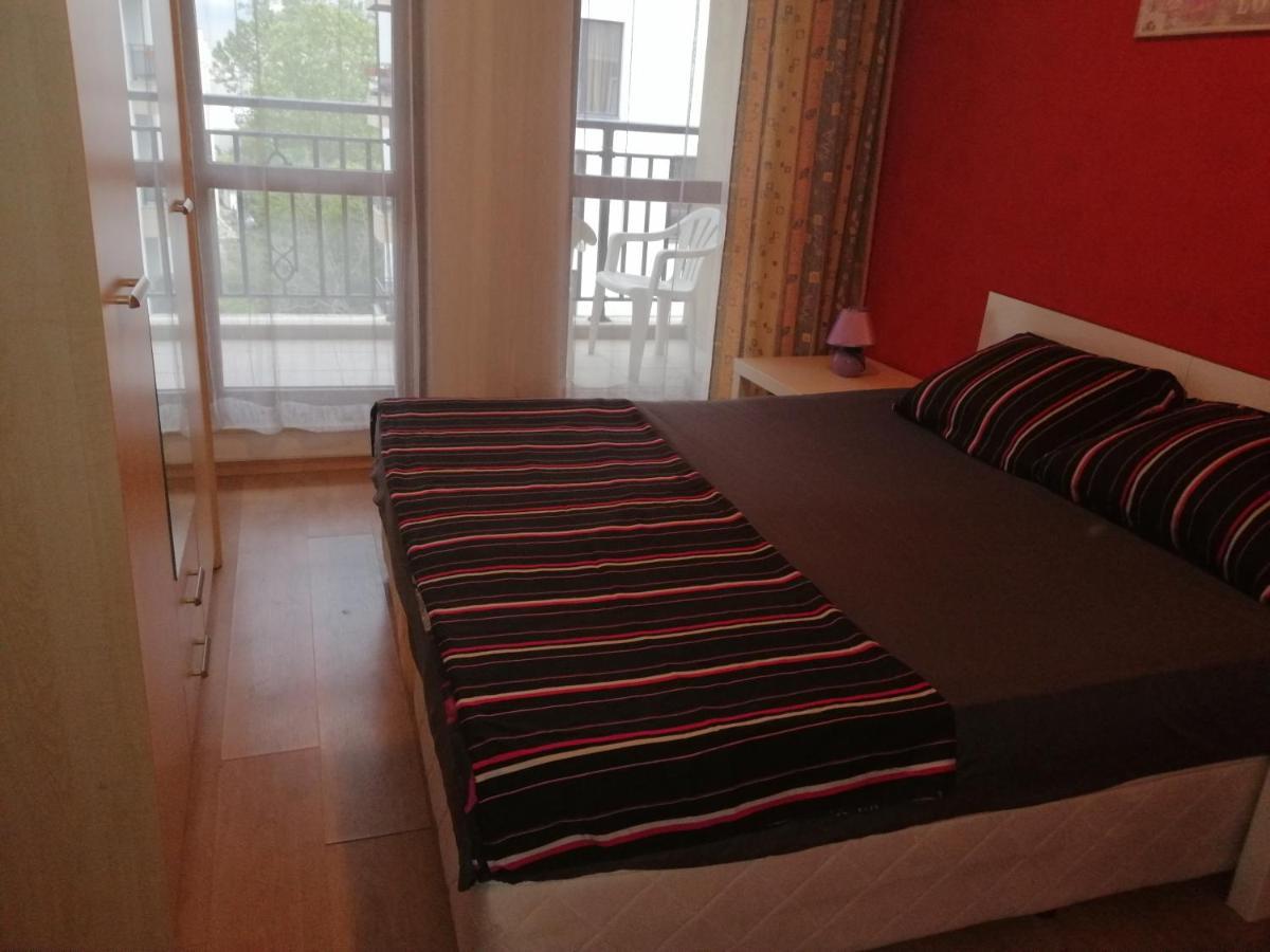 Four Seasons + Lejlighed Varna Eksteriør billede